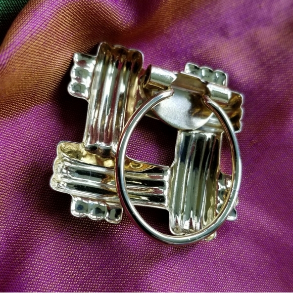 Vintage scarf clip gold tone diamond shape - Picture 4 of 9